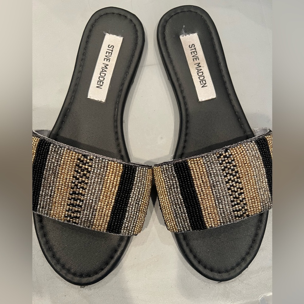 Size 8.5 Steve Madden sandals